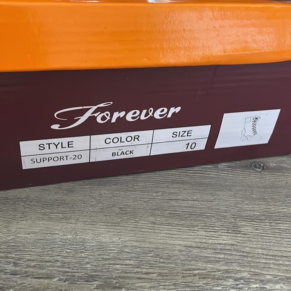 Heeled Boots - Picture 2 of 4